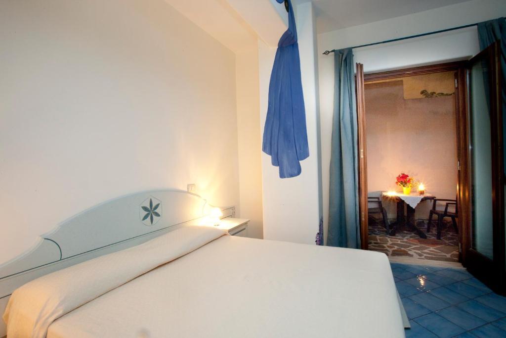 Hotel Residence Acquacalda Lipari  Oda fotoğraf
